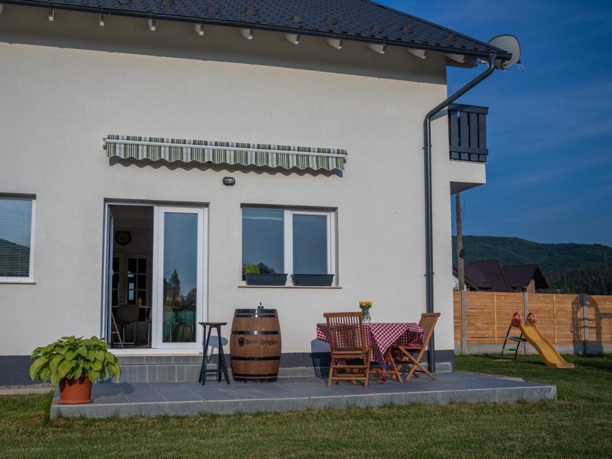 Hotel Dom Hills Bucovina à Gura Humorului Extérieur photo