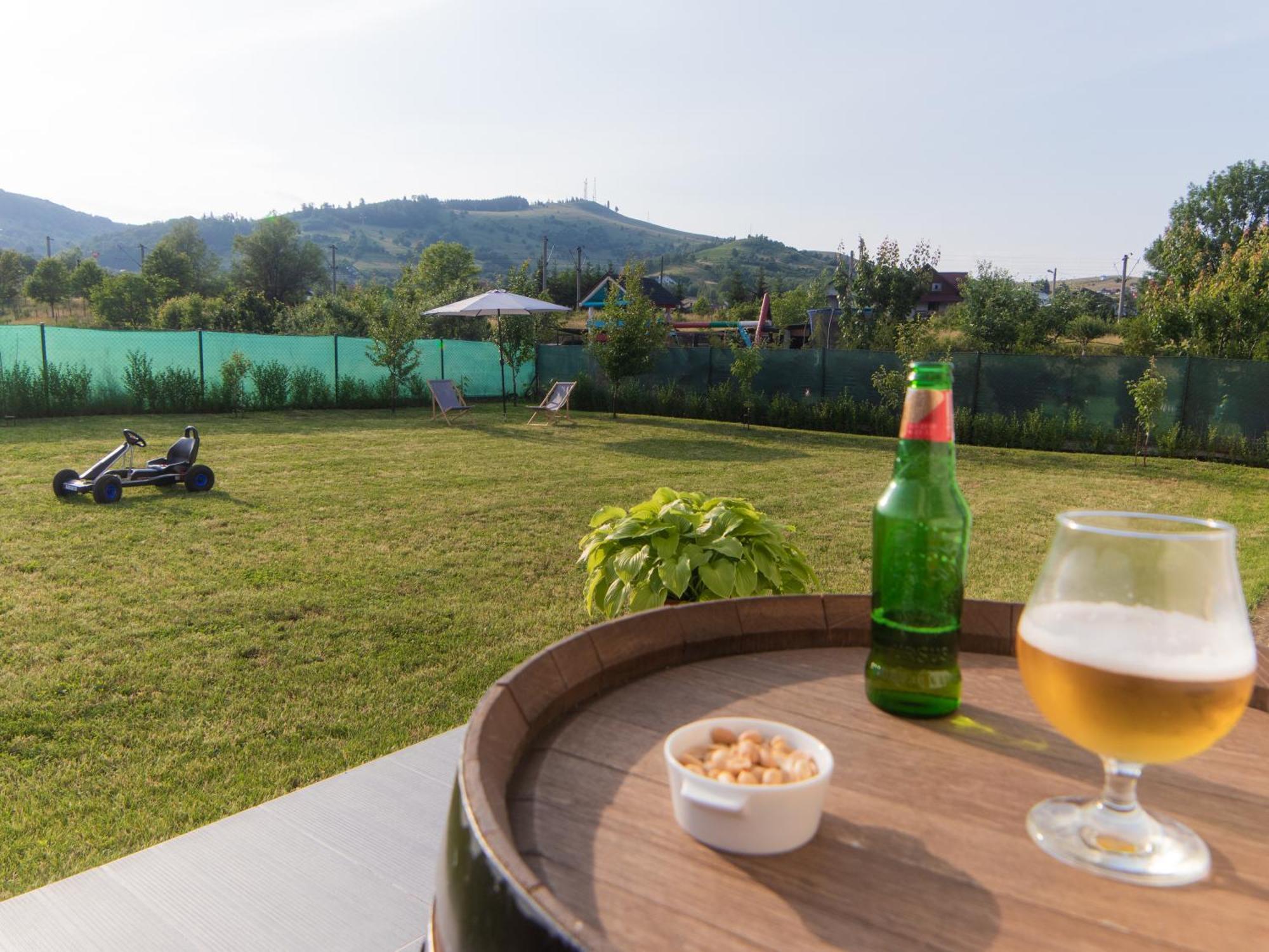 Hotel Dom Hills Bucovina à Gura Humorului Extérieur photo