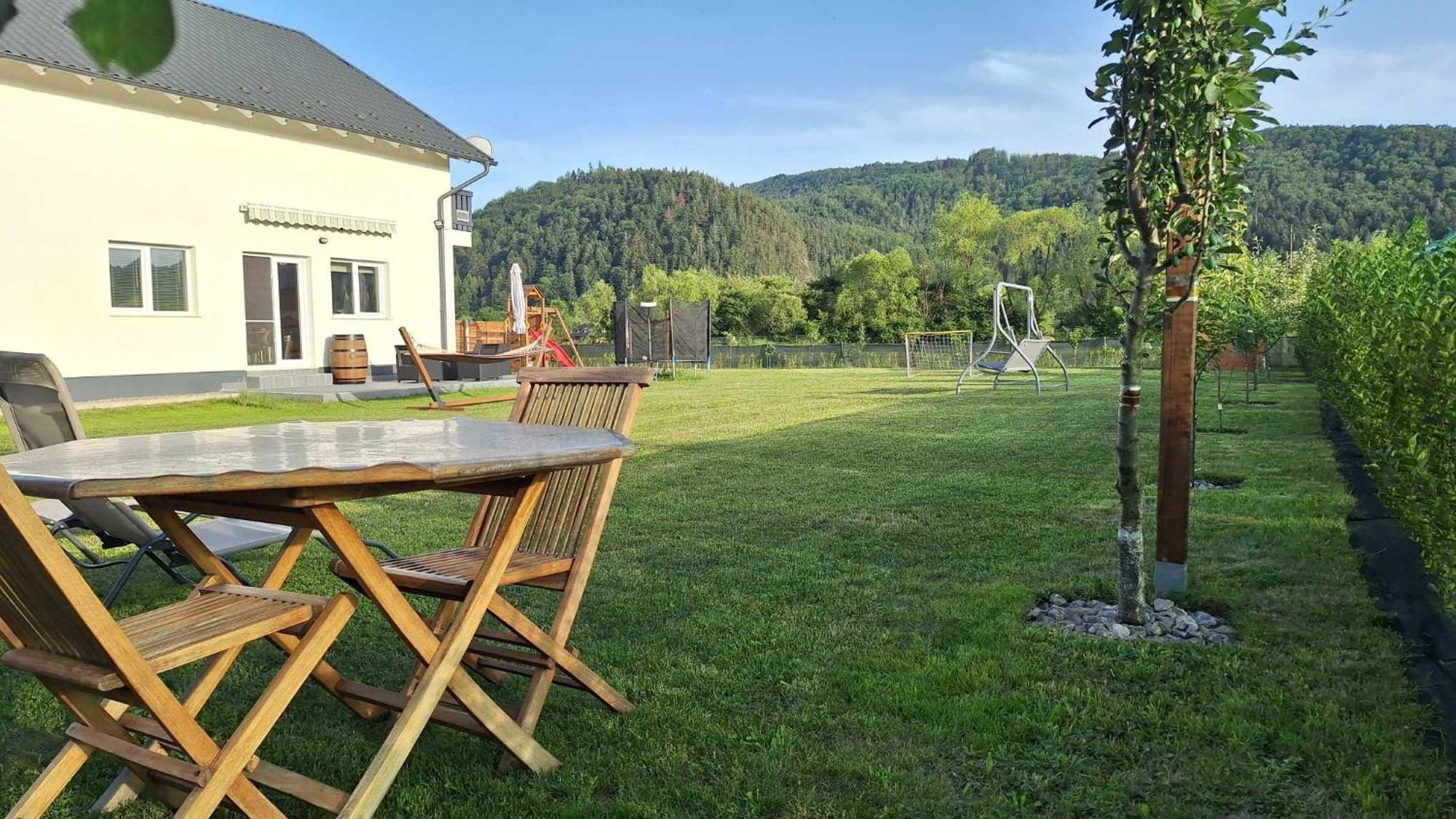Hotel Dom Hills Bucovina à Gura Humorului Extérieur photo